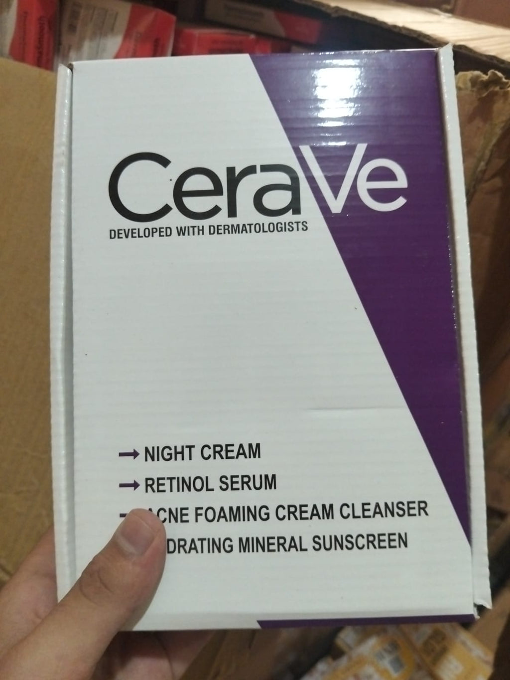 CeraVe 4 In 1 Skincare Kit Night Cream Retinol Serum Acne Foaming Cream Cleanser Hydrating Mineral Sunscreen
