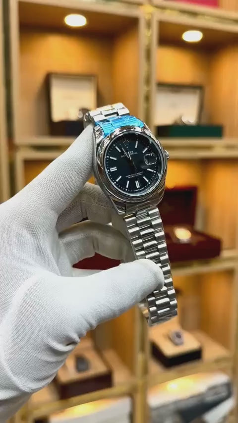 Rolex Brand Oyster Perpetual Watch With Stainless Steel Chain - Quality Timepiece Featuring Date Function And Radium Details For Enhanced Visibility